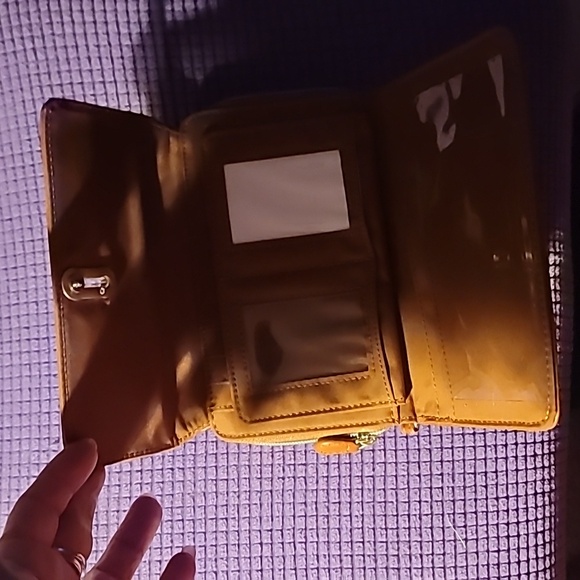 Wallet - Picture 2 of 7